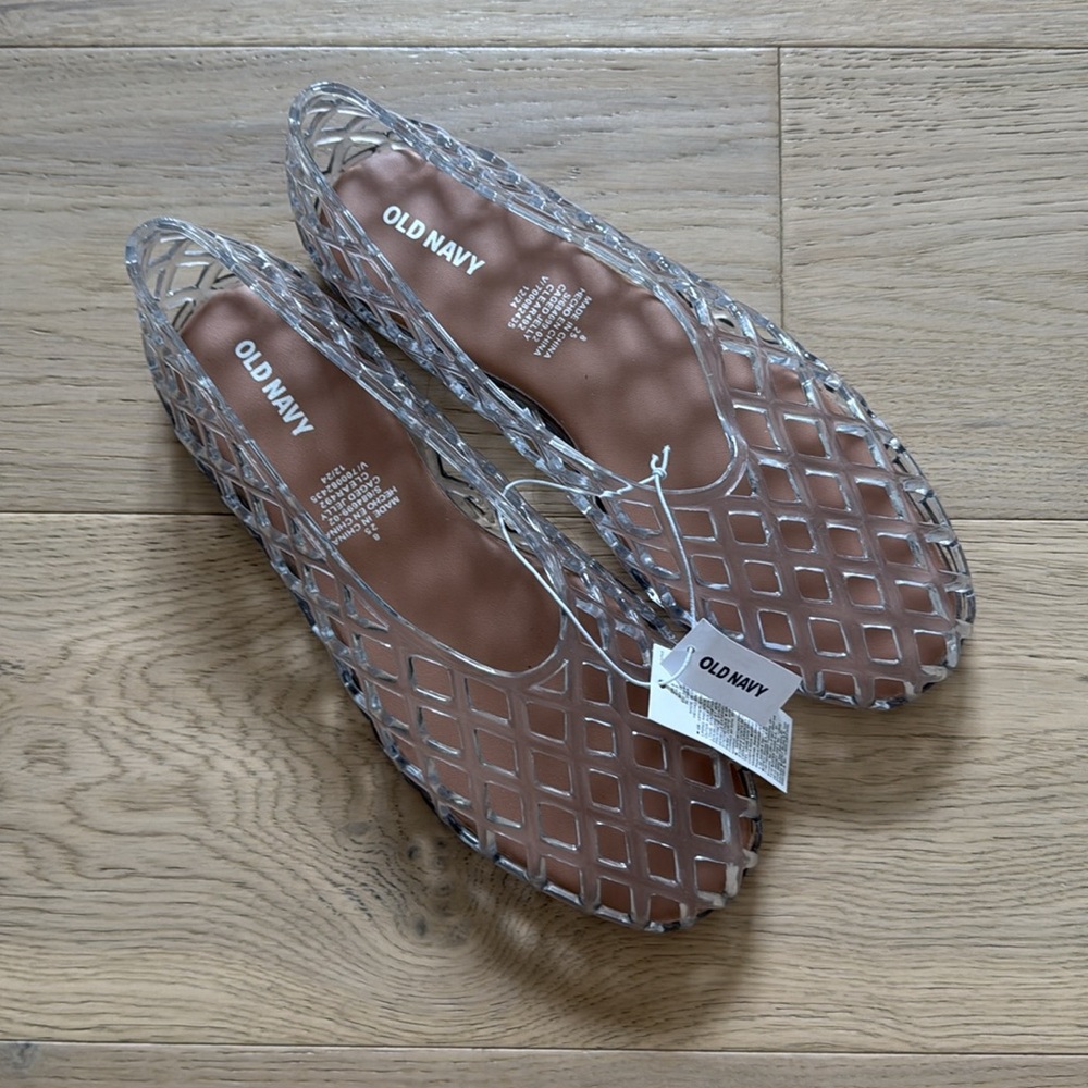 Clear jelly flats